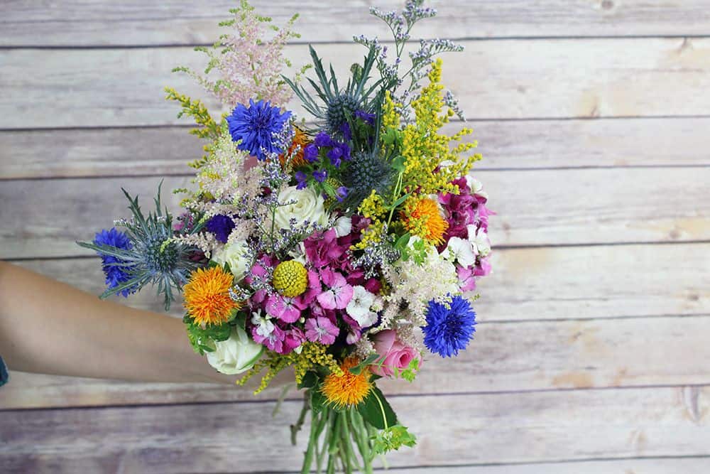 how to make a wildflower bouquet - third bunch 1000